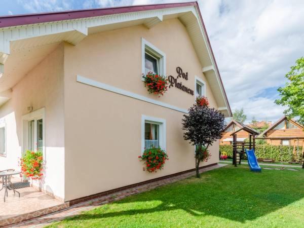 Pod Platanem Hotel Rowy  Ngoại thất bức ảnh