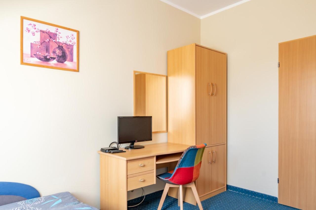 Pod Platanem Hotel Rowy  Ngoại thất bức ảnh