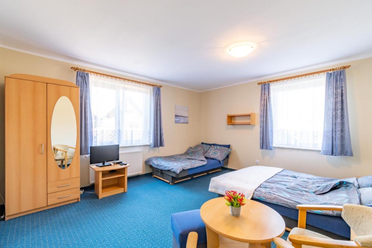 Pod Platanem Hotel Rowy  Ngoại thất bức ảnh