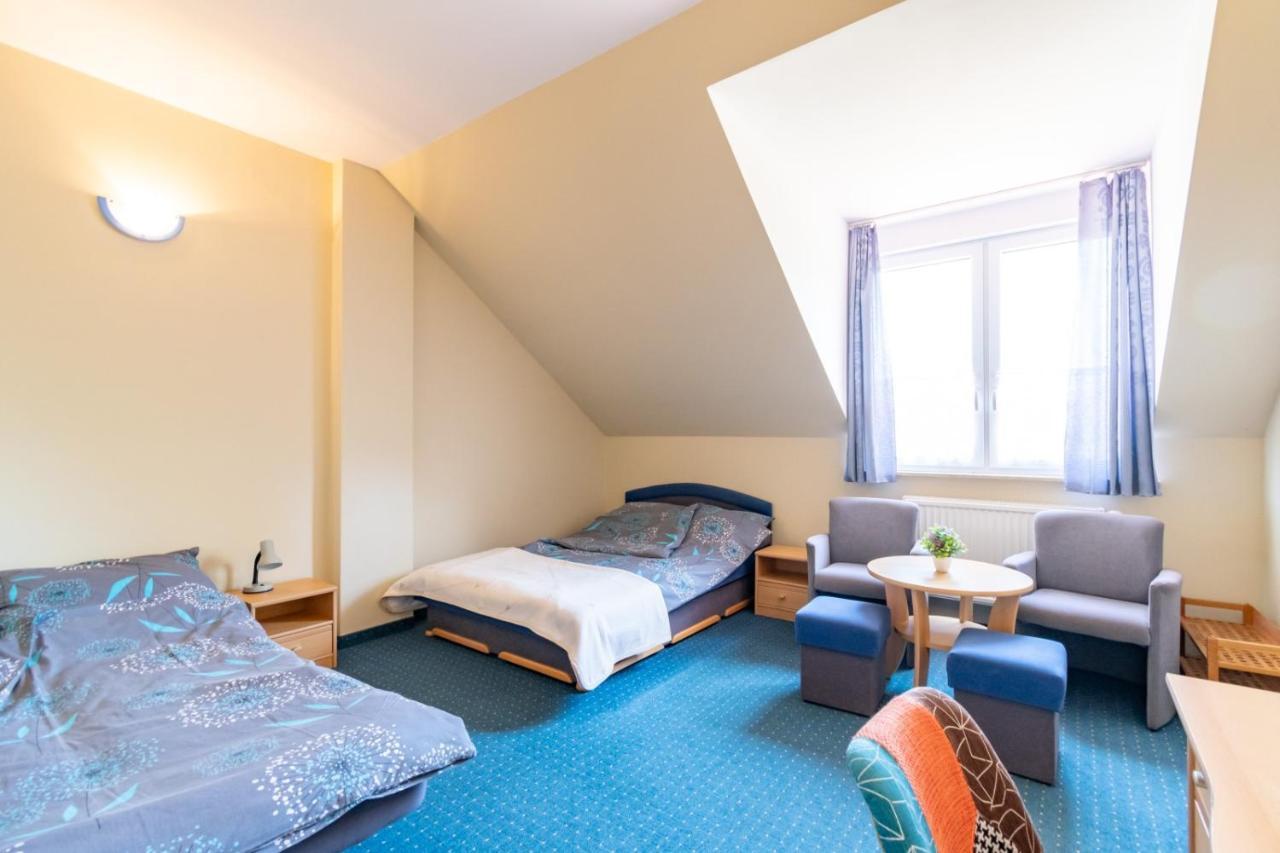 Pod Platanem Hotel Rowy  Ngoại thất bức ảnh